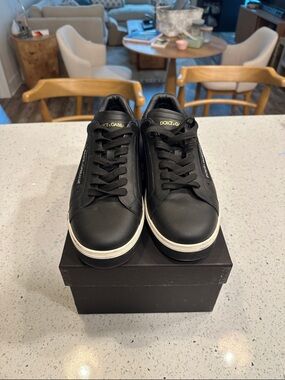 Dolce & Gabbana Men’s Black Leather Low-Top Sneakers